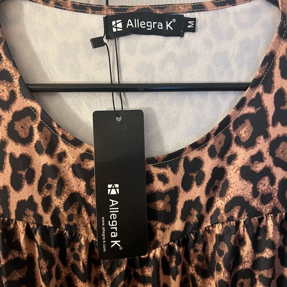 Leopard Dress - Picture 5 of 7